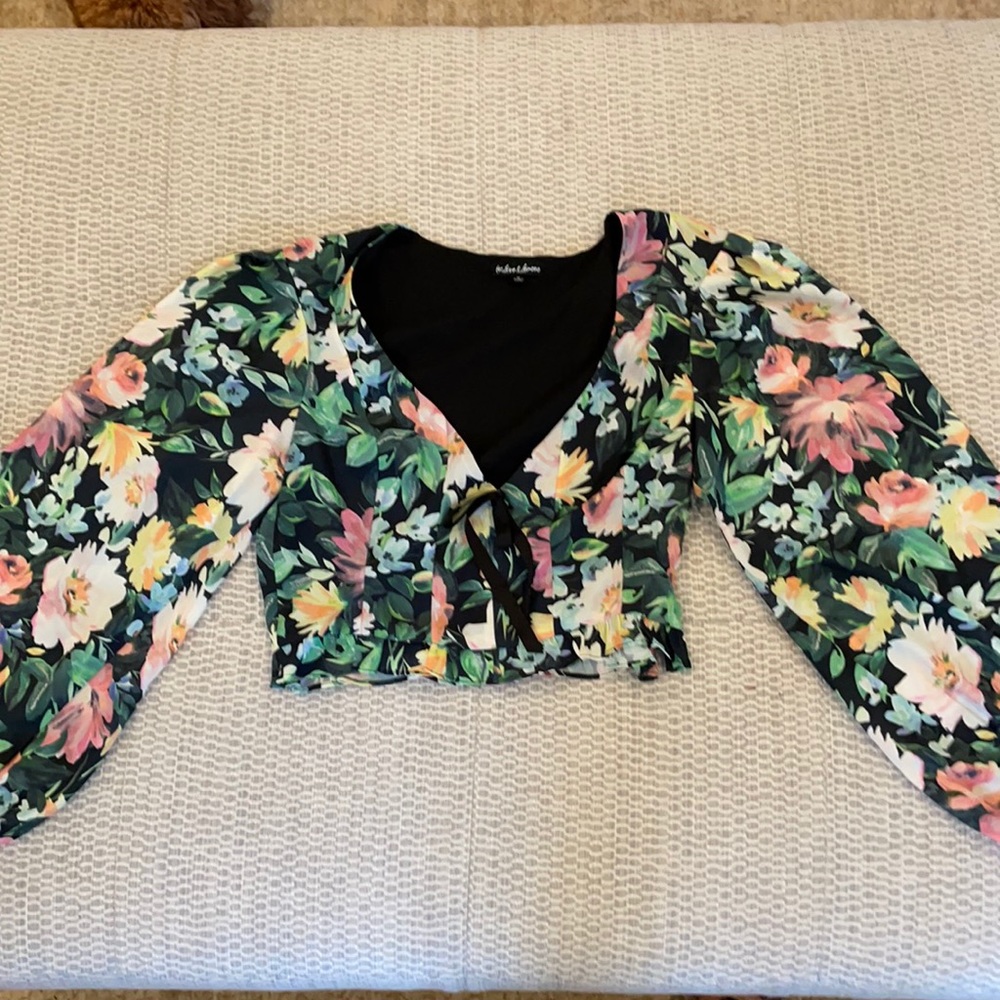 For love & lemons size medium crop top blouse